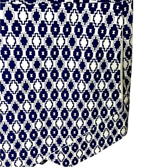 Aqua Brand Large Mini Shorts Blue White Aztec Festival Boho Pockets Pointed Hem - Picture 4 of 5